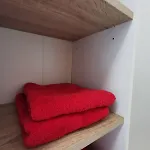 Schickes Studioapartment Mit Balkon 公寓 *