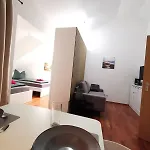 Apartament Schickes Studioapartment Mit Balkon