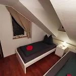 Schickes Studioapartment Mit Balkon