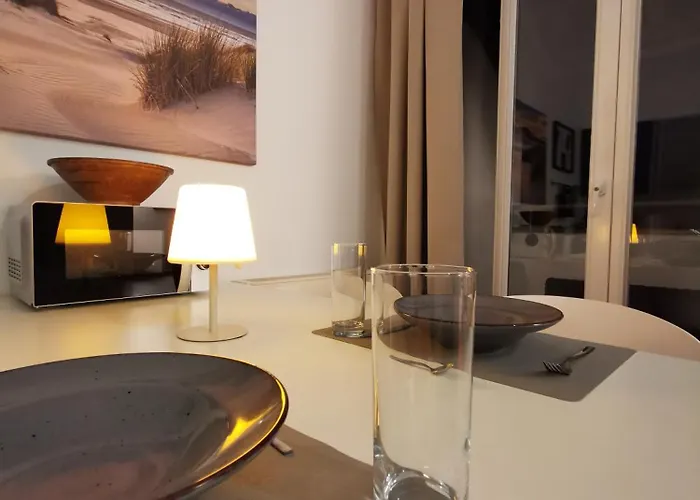 Schickes Studioapartment Mit Balkon Lägenhet