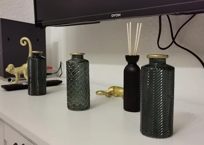 Schickes Studioapartment Mit Balkon Lägenhet *