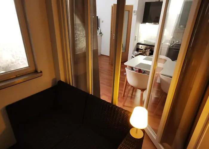 Schickes Studioapartment Mit Balkon *