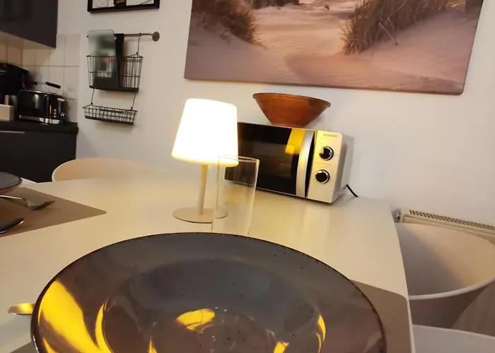 Schickes Studioapartment Mit Balkon *